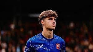 NBA重罚杰伦·布朗！怒怼裁判遭35万美元罚单，罚球差距引发热议