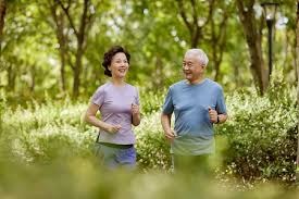 安东尼·戴维斯强烈否认左手手术传闻，独行侠未来存疑